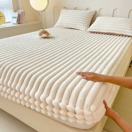 Luxury Fitted Bed Sheet – Ultra-Soft & Breathable