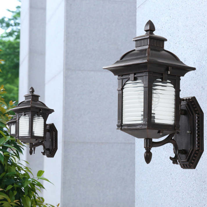 Antique Glass Outdoor Wall Lamp