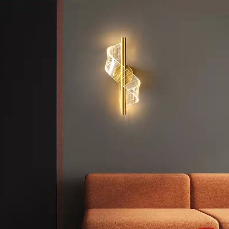 Glasspilar™ - Luxurious wall light with glass candelabra