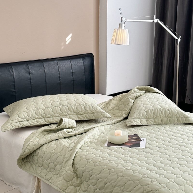 Circle Serenity Bedspread Set