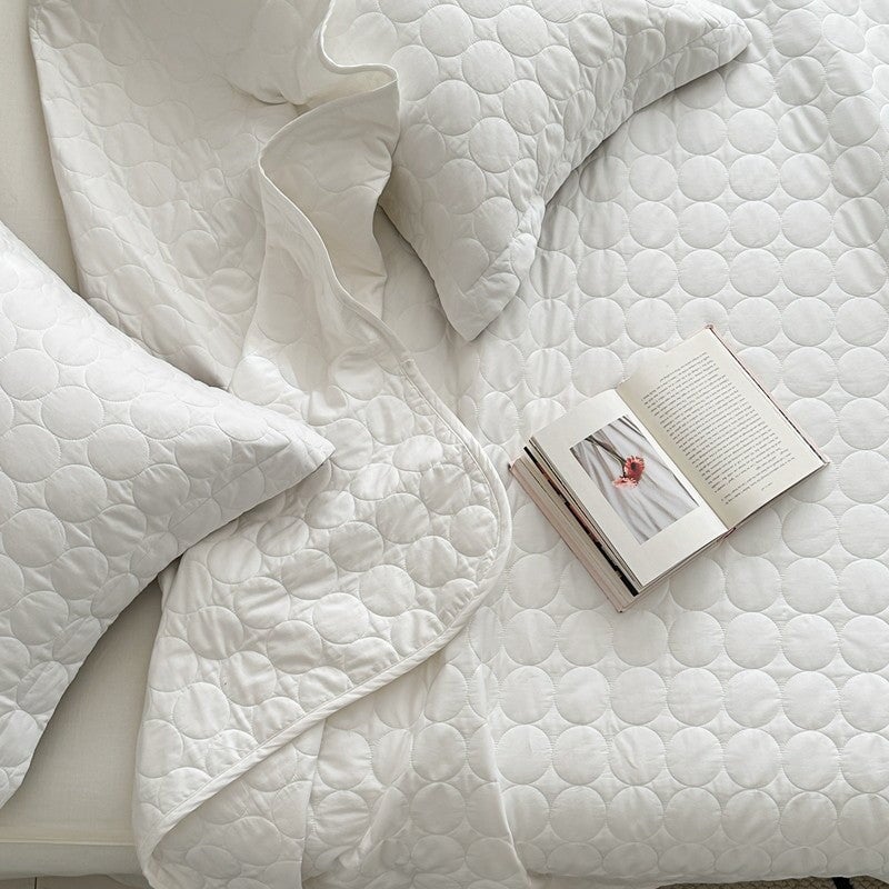 Circle Serenity Bedspread Set