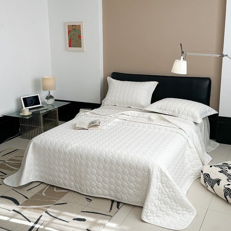 Circle Serenity Bedspread Set