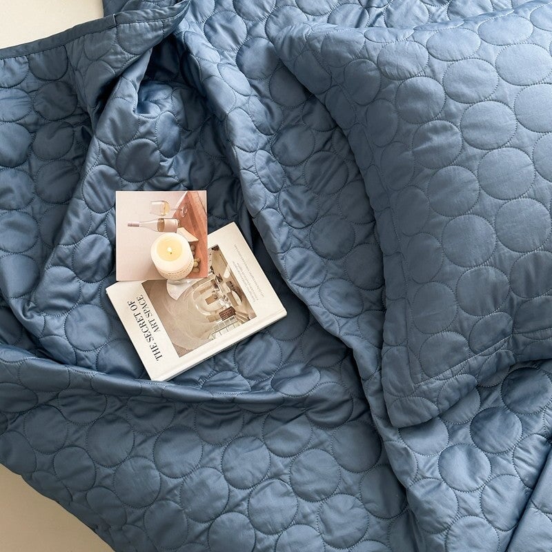 Circle Serenity Bedspread Set
