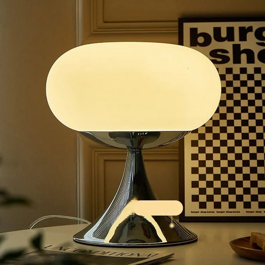 Antique Style Apple Table Lamp