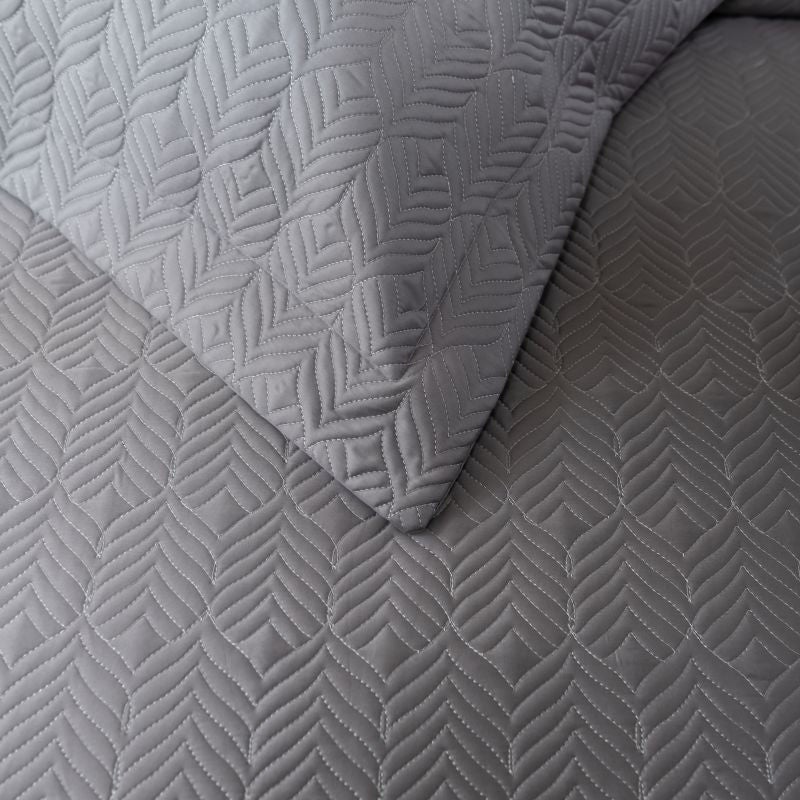 Herringbone Harmony 3 Piece Bedspread Set