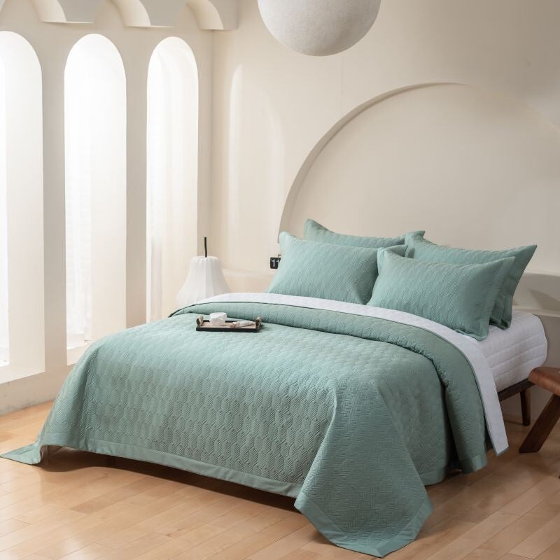 Herringbone Harmony 3 Piece Bedspread Set