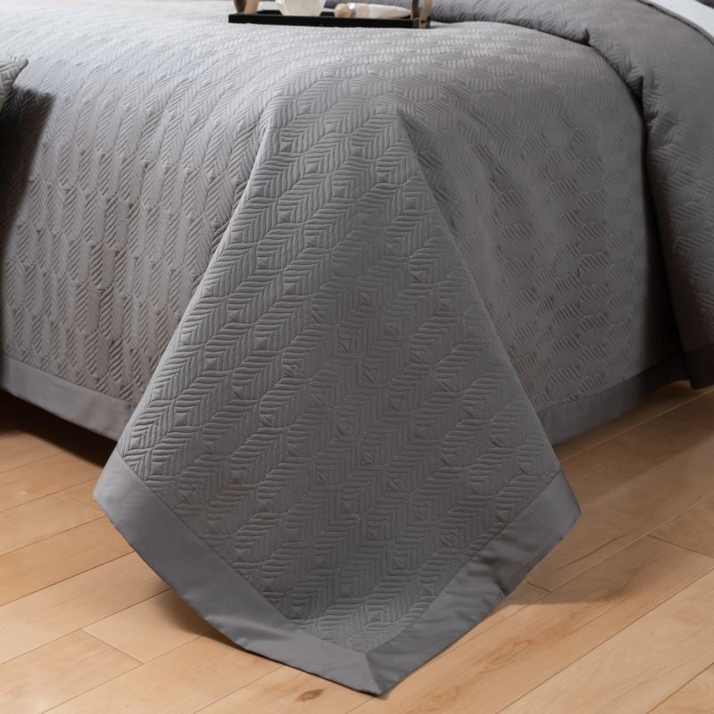Herringbone Harmony 3 Piece Bedspread Set
