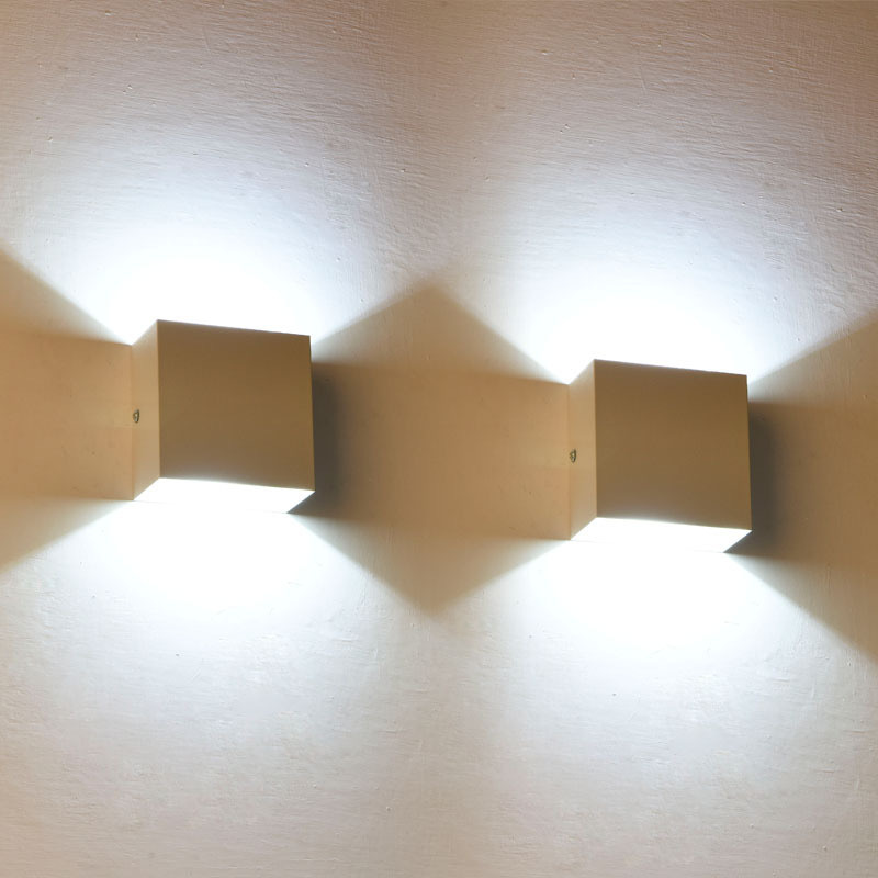 Modern Aluminum Waterproof LED Wall Sconce Wall Light Outdoor and Indoor Use