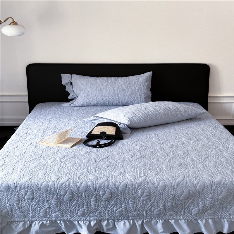 Tulip Elegance Bedspread Set