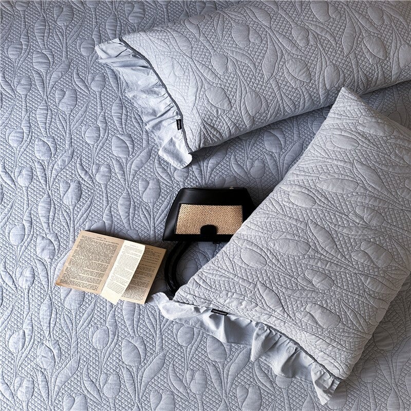 Tulip Elegance Bedspread Set
