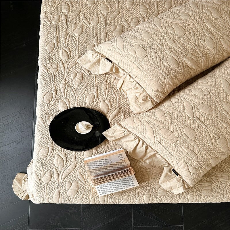 Tulip Elegance Bedspread Set