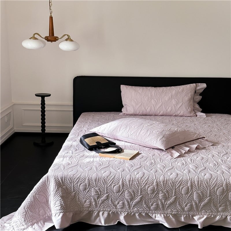 Tulip Elegance Bedspread Set