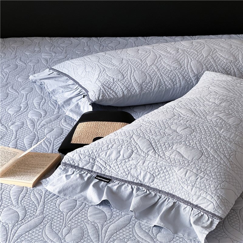 Tulip Elegance Bedspread Set